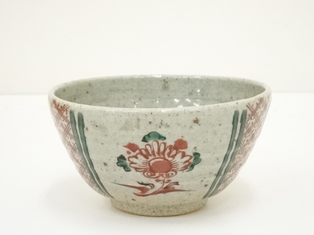 道具 ] - 道具 渋草焼 日下部平兵衛造 赤絵茶碗（共箱） | ネット